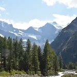 Petit Dahu - Et Restaurant Cogne