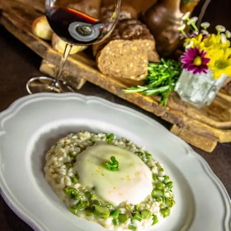 Petit Dahu - Et Restaurant Cogne