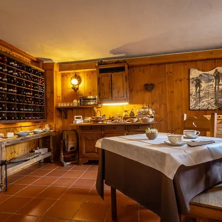 Petit Dahu - Et Restaurant Cogne