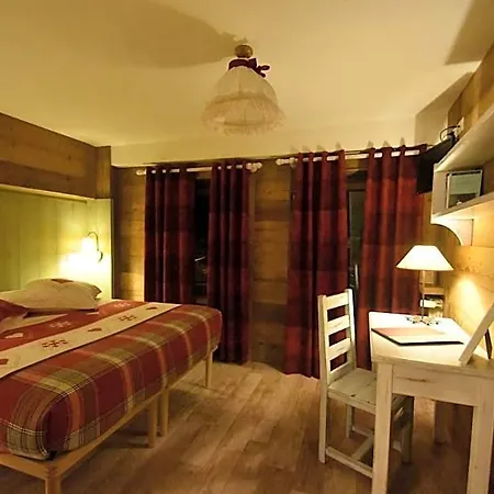 Petit Dahu - Et Restaurant Hotel Cogne