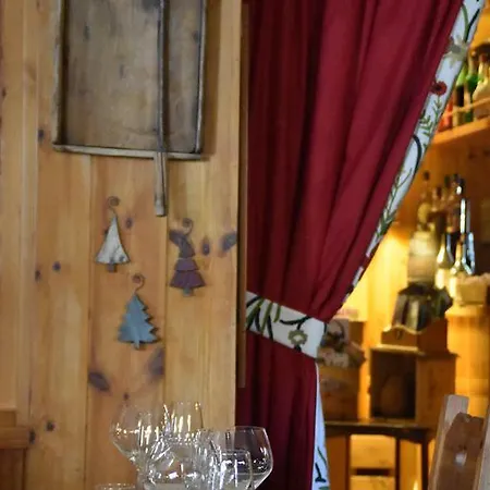 Petit Dahu - Et Restaurant فندق 2*