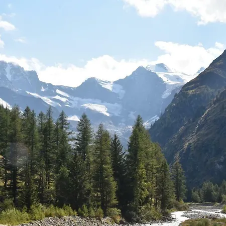 Petit Dahu - Et Restaurant Cogne