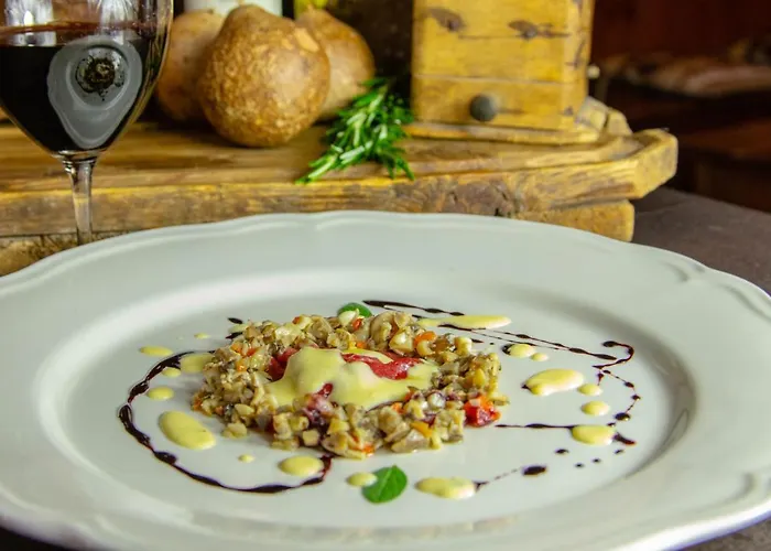 Petit Dahu - Et Restaurant Hotel 2*