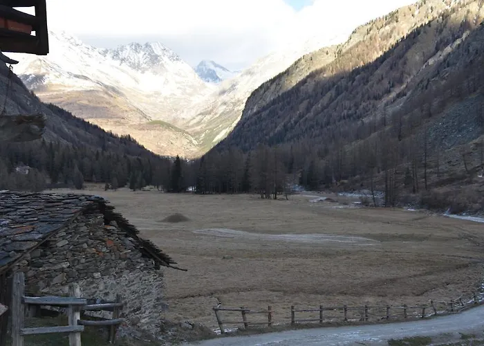 Petit Dahu - Et Restaurant Hotel Cogne