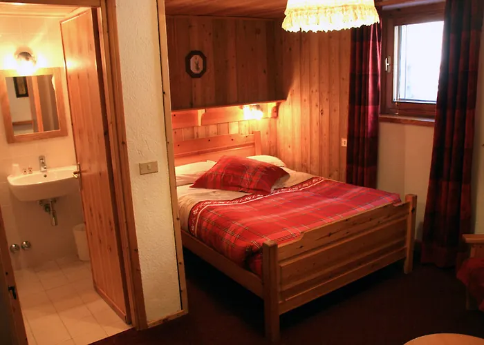 Petit Dahu - Et Restaurant 2* Cogne