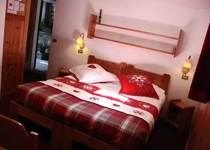 Hotel Petit Dahu - Et Restaurant 2*