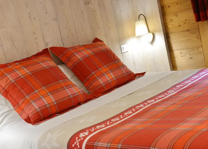 Petit Dahu - Et Restaurant Hotel Cogne