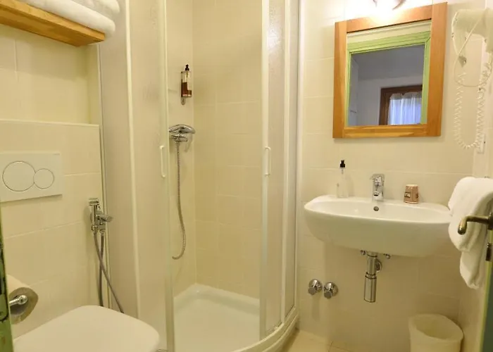 Petit Dahu - Et Restaurant Hotel