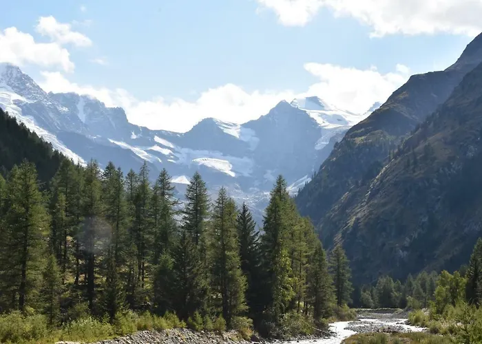Petit Dahu - Et Restaurant Cogne